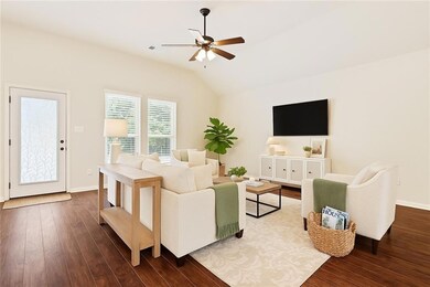 261 Knoll Pine Cir, Covington, LA 70435 - photo 5