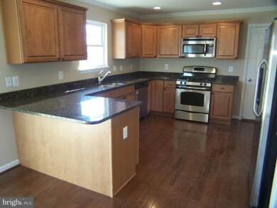 909 George Ave, Essex, MD 21221 - photo 7