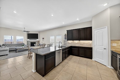 6902 Yellow Rose Ct, Midland, TX 79705 - photo 6