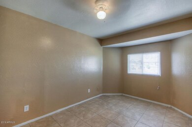 Living Room (4)-SMALL