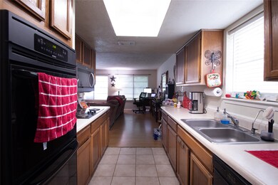 16323 David Glen Dr, Friendswood, TX 77546 - photo 7