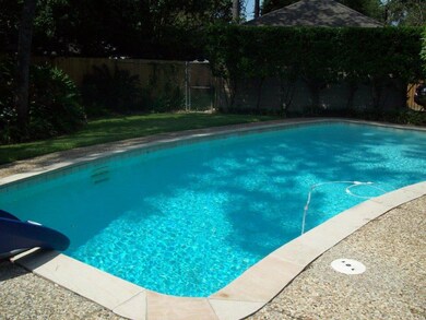 13807 Kimberley Ln, Houston, TX 77079 - photo 4