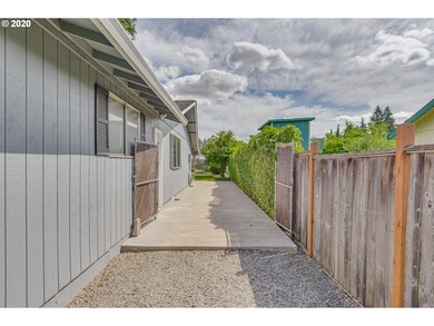 1255 NE 11th Place, Canby, OR 97013 - photo 4