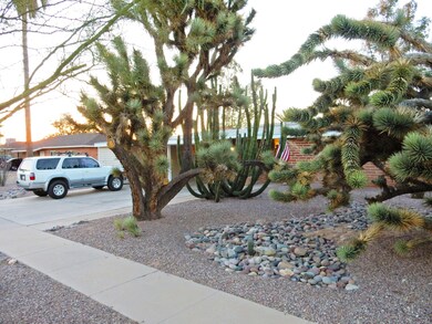 MLS FRONT HOUSE 3