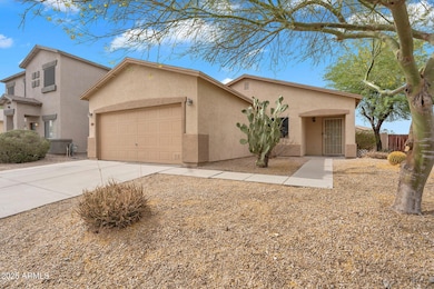 2-web-or-mls-5570 E Quiet Retreat-2
