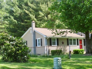 9 Plain St, Easthampton, MA 01027 - photo 3