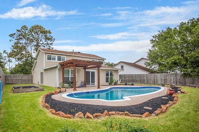 301 E Castle Harbour Dr, Friendswood, TX 77546 - photo 4