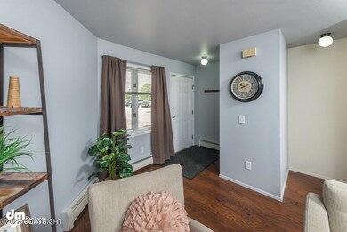 Living Room_6763-SMALL