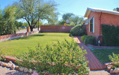 3947 N Tyndall Ave, Tucson, AZ 85719 - photo 2