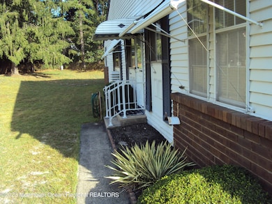 15 Deerfield Dr unit B, Whiting, NJ 08759 - photo 2