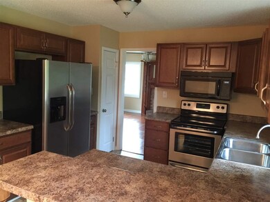 809 Littlejohn Ave, Jacksonville, NC 28546 - photo 2