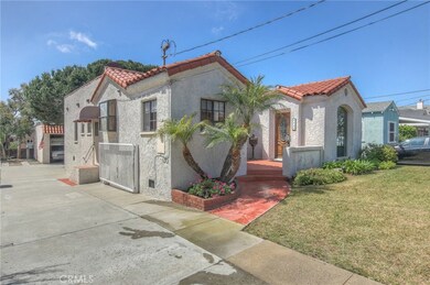 302 W Maple Ave, El Segundo, CA 90245 - photo 2