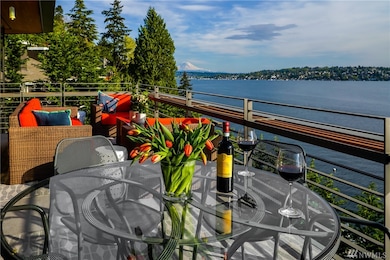 7703 W Mercer Way, Mercer Island, WA 98040 - photo 4