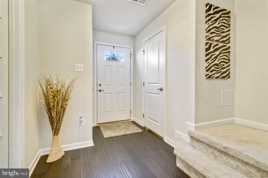 5593 Barnstormers Ln, Waldorf, MD 20602 - photo 3