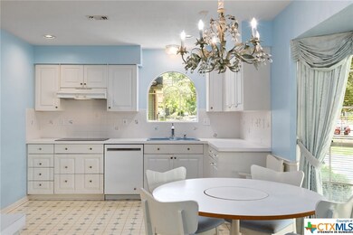 104 Oak Ridge Dr, San Marcos, TX 78666 - photo 6