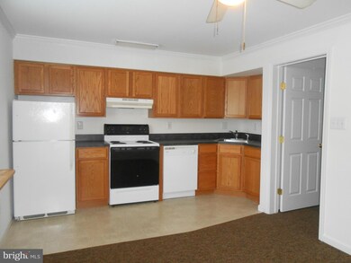 22756 Lawrence Ave unit APARTMENT  1, Leonardtown, MD 20650 - photo 2