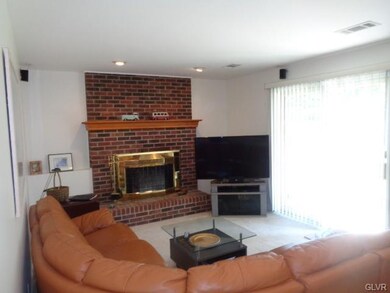 4532 Adams St, Whitehall, PA 18052 - photo 4