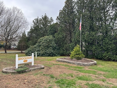 270 Boston Post Rd unit TRLR 6, Waterford, CT 06385 - photo 2