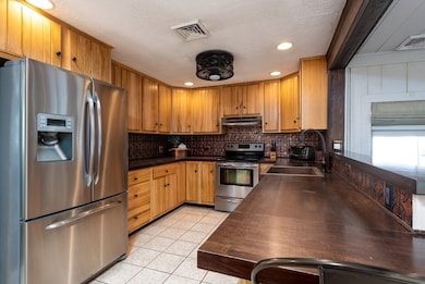 145 Pond St, Franklin, MA 02038 - photo 2