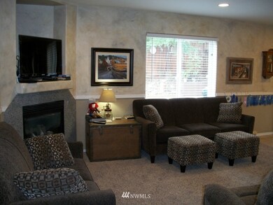 7319 Pioneer Hwy unit 14, Stanwood, WA 98292 - photo 2