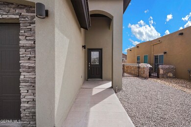 13662 Stonor Ct, El Paso, TX 79928 - photo 4