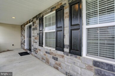 9245 Lindale Ave, Greencastle, PA 17225 - photo 4