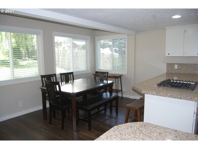 18107 SE Addie St, Milwaukie, OR 97267 - photo 5