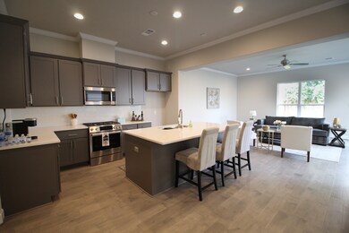 Can we please admire this beautiful kitchen?! Our