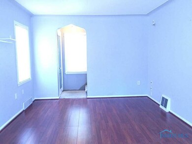 4424 Commonwealth Ave, Toledo, OH 43612 - photo 3