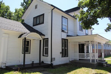 736 Broadway St, Niles, MI 49120 - photo 4