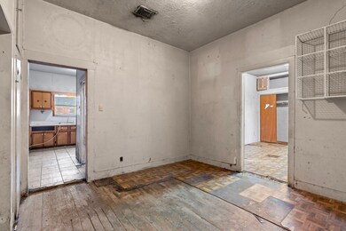 9429 E Avenue H, Houston, TX 77012 - photo 7