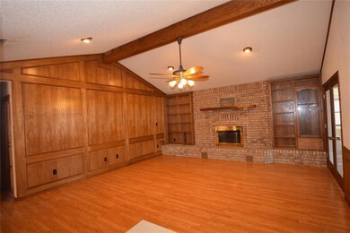 1102 Dirkson St, Weatherford, TX 76086 - photo 3