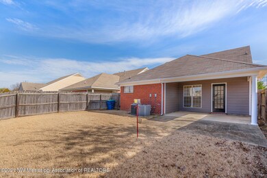 3-web-or-mls-5575 Casey Ln-Exterior-3
