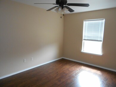 6710A Oakridge Ashley 005