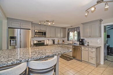 24 Elmfield Rd, Framingham, MA 01701 - photo 3
