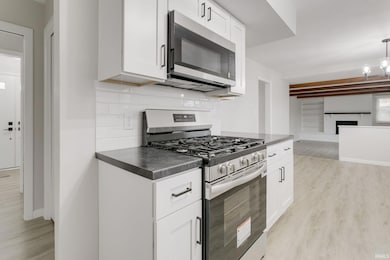 19180 Strawberry Hill Rd, South Bend, IN 46614 - photo 7