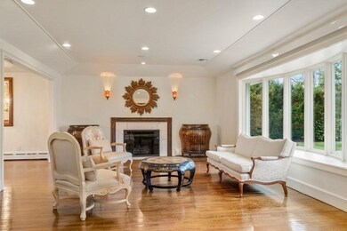 167 Laurel Rd, Chestnut Hill, MA 02467 - photo 5