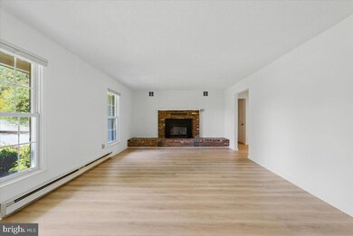 1347 W River Rd, Shady Side, MD 20764 - photo 6