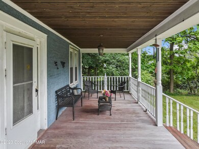 1534 N 5th St, Stroudsburg, PA 18360 - photo 2