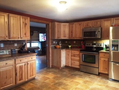 35 Meadow St, Massena, NY 13662 - photo 5