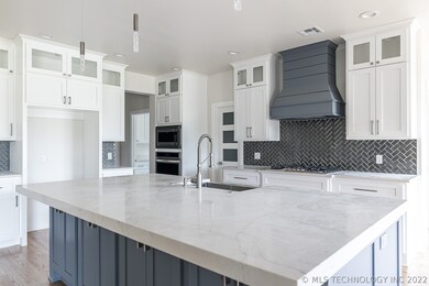 3910 W Tucson Place, Broken Arrow, OK 74011 - photo 6