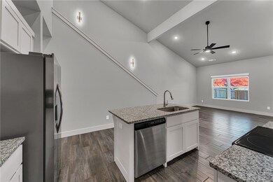 654 Sun Meadows Loop, Centerton, AR 72719 - photo 6