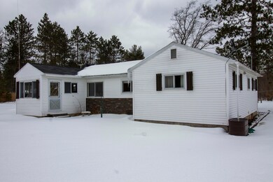 2204 Pine Haven