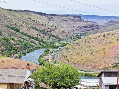 412 Lloyd Ave, Maupin, OR 97037 - photo 5