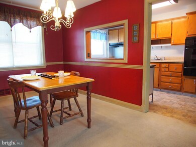 1138 Halstead Rd, Parkville, MD 21234 - photo 7