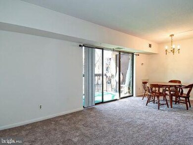 2236 Castle Rock Square unit 11C, Reston, VA 20191 - photo 6