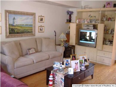 unlisted-address, Staten Island, NY 10308 - photo 4