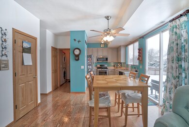 117 Eisenhower Dr unit 1, Oswego, IL 60543 - photo 5