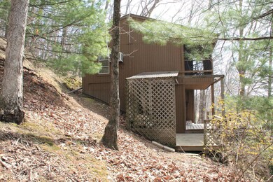 4 Hide-A-Way Hills Lane, HAH Club