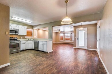 406 Brill Cir, Horizon City, TX 79928 - photo 6